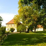 Hotel Urlaubsresidenz Marstall Und Kanzlei Im Schlossensemble 4*