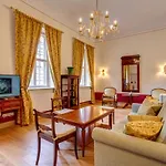 Urlaubsresidenz Marstall Und Kanzlei Im Schlossensemble Hotel