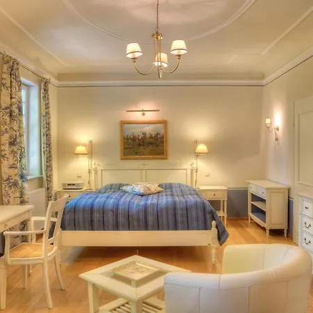 Urlaubsresidenz Marstall Und Kanzlei Im Schlossensemble 호텔 4*