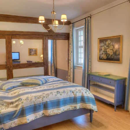 Urlaubsresidenz Marstall Und Kanzlei Im Schlossensemble 호텔 뤼베나우