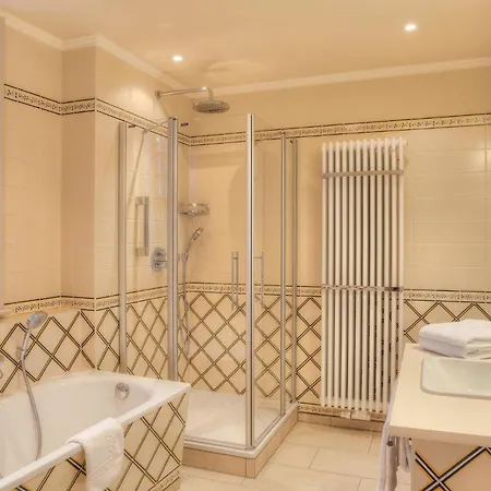 Urlaubsresidenz Marstall Und Kanzlei Im Schlossensemble 뤼베나우