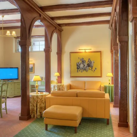 호텔 Urlaubsresidenz Marstall Und Kanzlei Im Schlossensemble