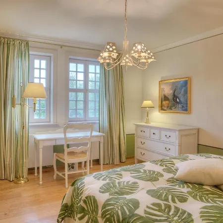Urlaubsresidenz Marstall Und Kanzlei Im Schlossensemble Hotel 4*