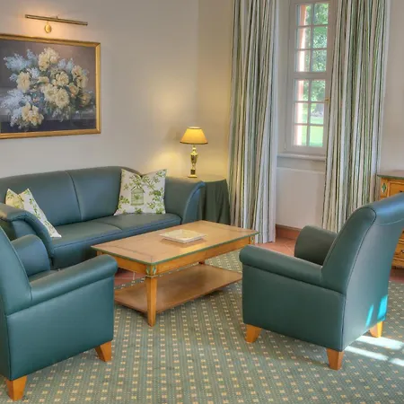 Urlaubsresidenz Marstall Und Kanzlei Im Schlossensemble Hotel Lübbenau