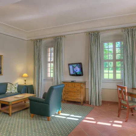Urlaubsresidenz Marstall Und Kanzlei Im Schlossensemble 4*