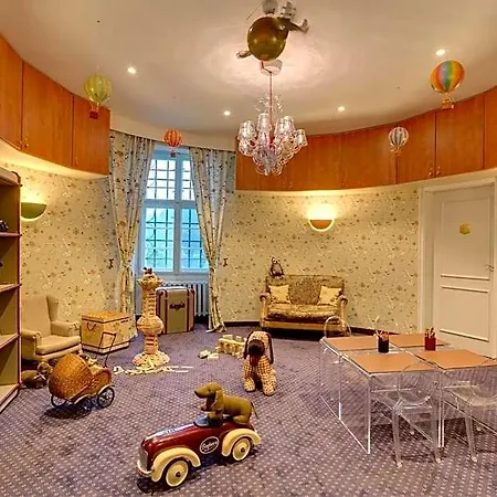 Urlaubsresidenz Marstall Und Kanzlei Im Schlossensemble Hotel 4*