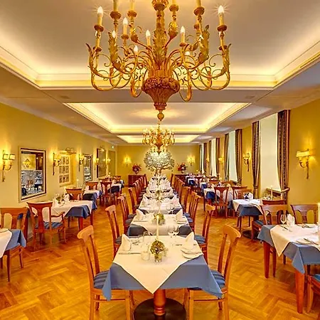 Hotel Urlaubsresidenz Marstall Und Kanzlei Im Schlossensemble