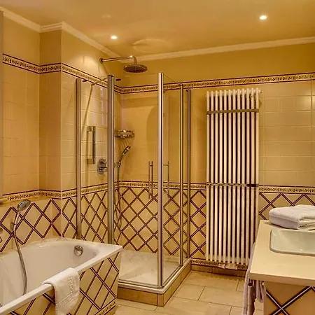 Urlaubsresidenz Marstall Und Kanzlei Im Schlossensemble 4*