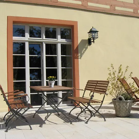 Hotel Urlaubsresidenz Marstall Und Kanzlei Im Schlossensemble Lübbenau