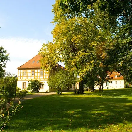 호텔 Urlaubsresidenz Marstall Und Kanzlei Im Schlossensemble 4*
