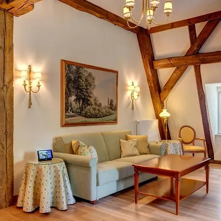 Urlaubsresidenz Marstall Und Kanzlei Im Schlossensemble 뤼베나우