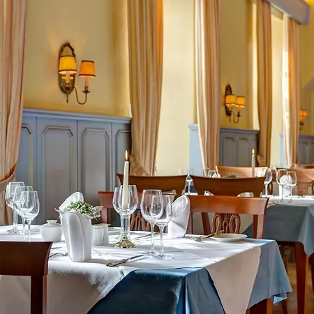 Urlaubsresidenz Marstall Und Kanzlei Im Schlossensemble Hotel