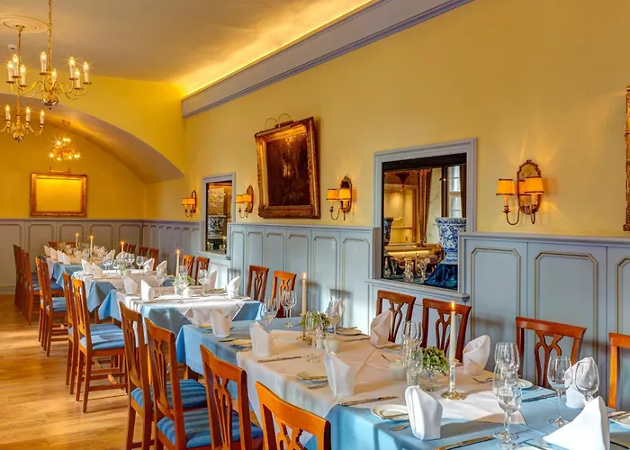 Hotel Urlaubsresidenz Marstall Und Kanzlei Im Schlossensemble 4*
