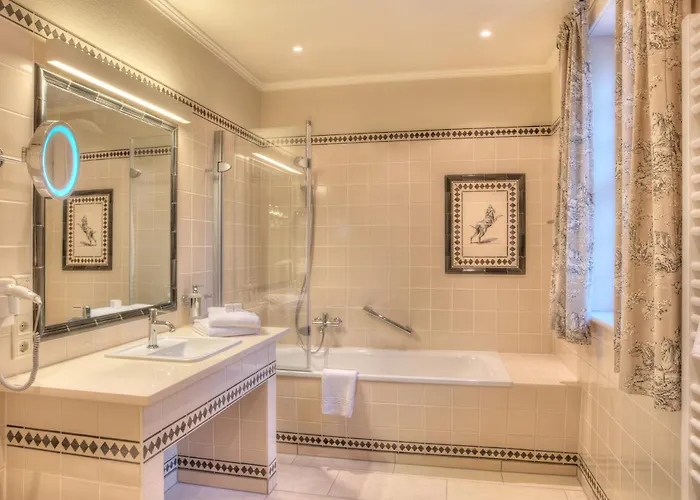 Urlaubsresidenz Marstall Und Kanzlei Im Schlossensemble 4*