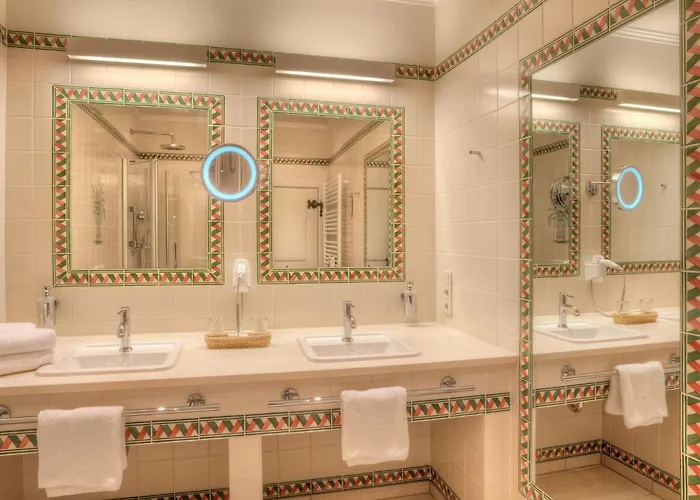 Hotel Urlaubsresidenz Marstall Und Kanzlei Im Schlossensemble