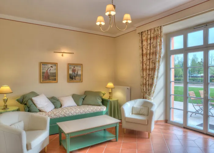 Urlaubsresidenz Marstall Und Kanzlei Im Schlossensemble 4*