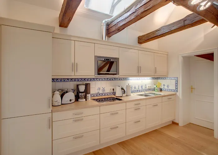 Hotel Urlaubsresidenz Marstall Und Kanzlei Im Schlossensemble